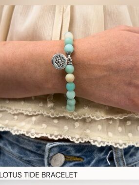 Lotus Tide Bracelet in Aqua & Cream with Silver Lotus Charm